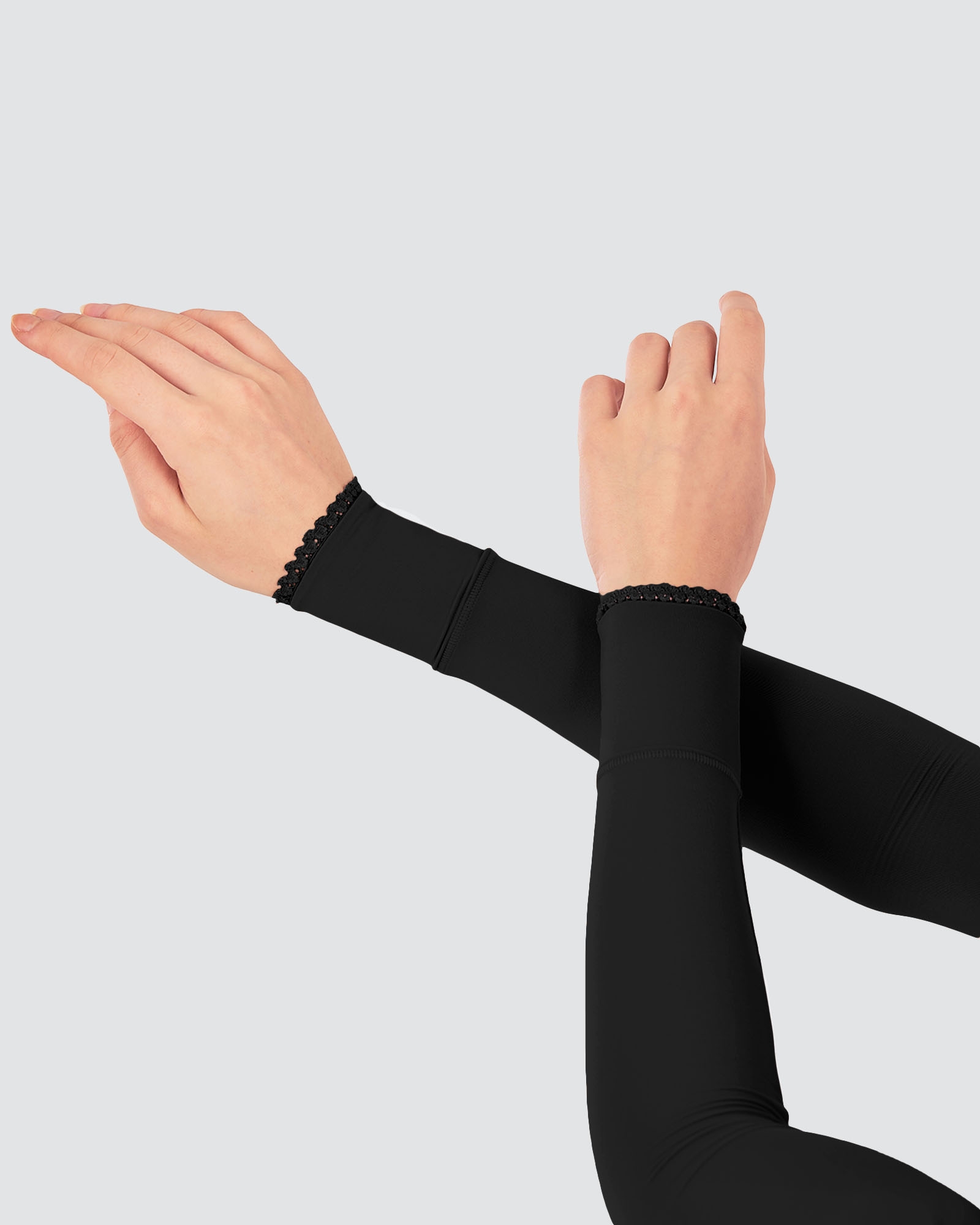 NWEAR AYNA HANDSOCKS - BLACK