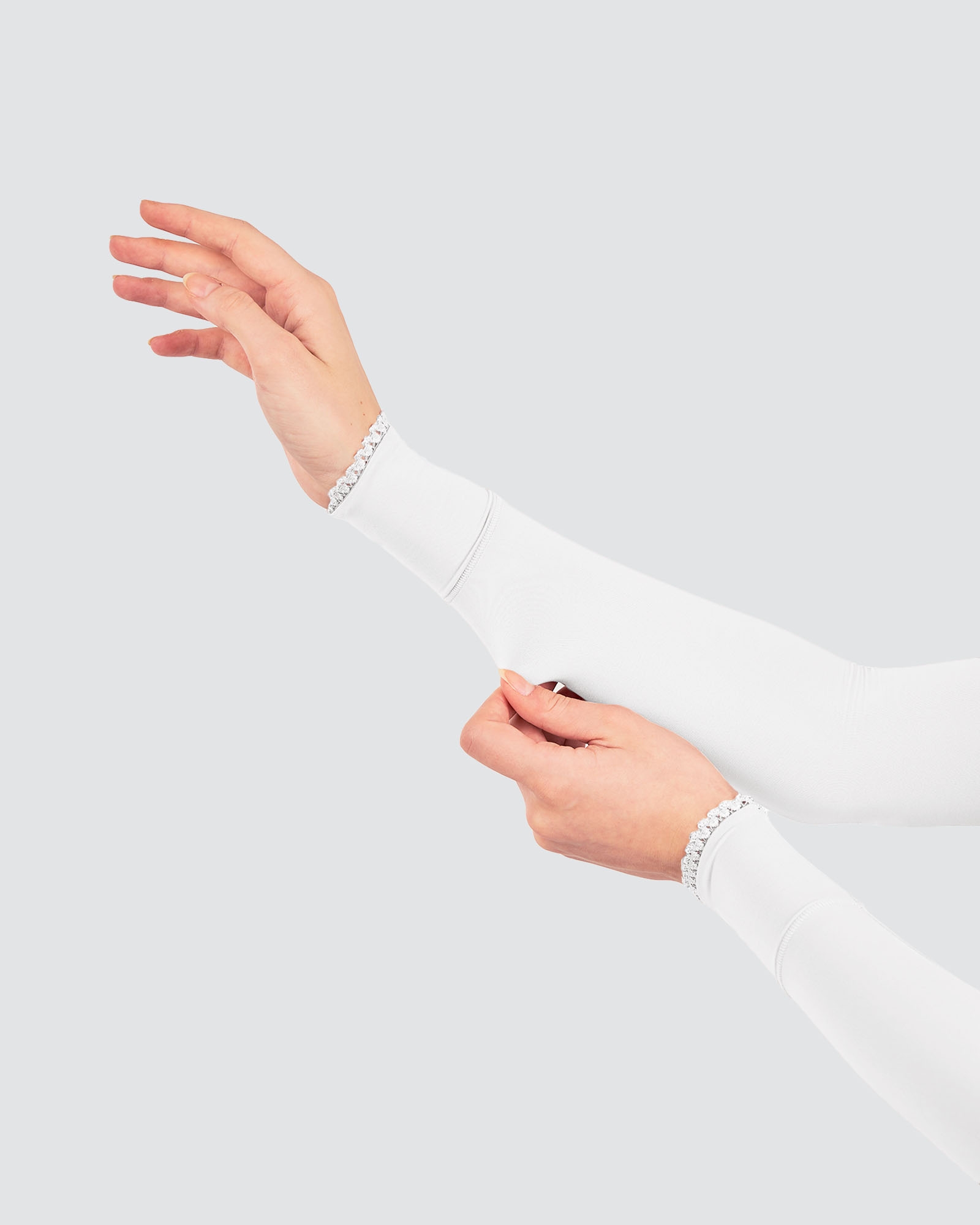 NWEAR AYNA HANDSOCKS - WHITE
