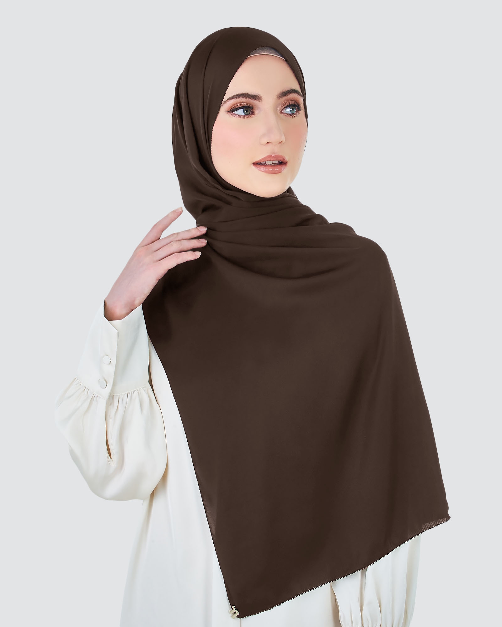 EILA SATIN SHAWL - BROWN
