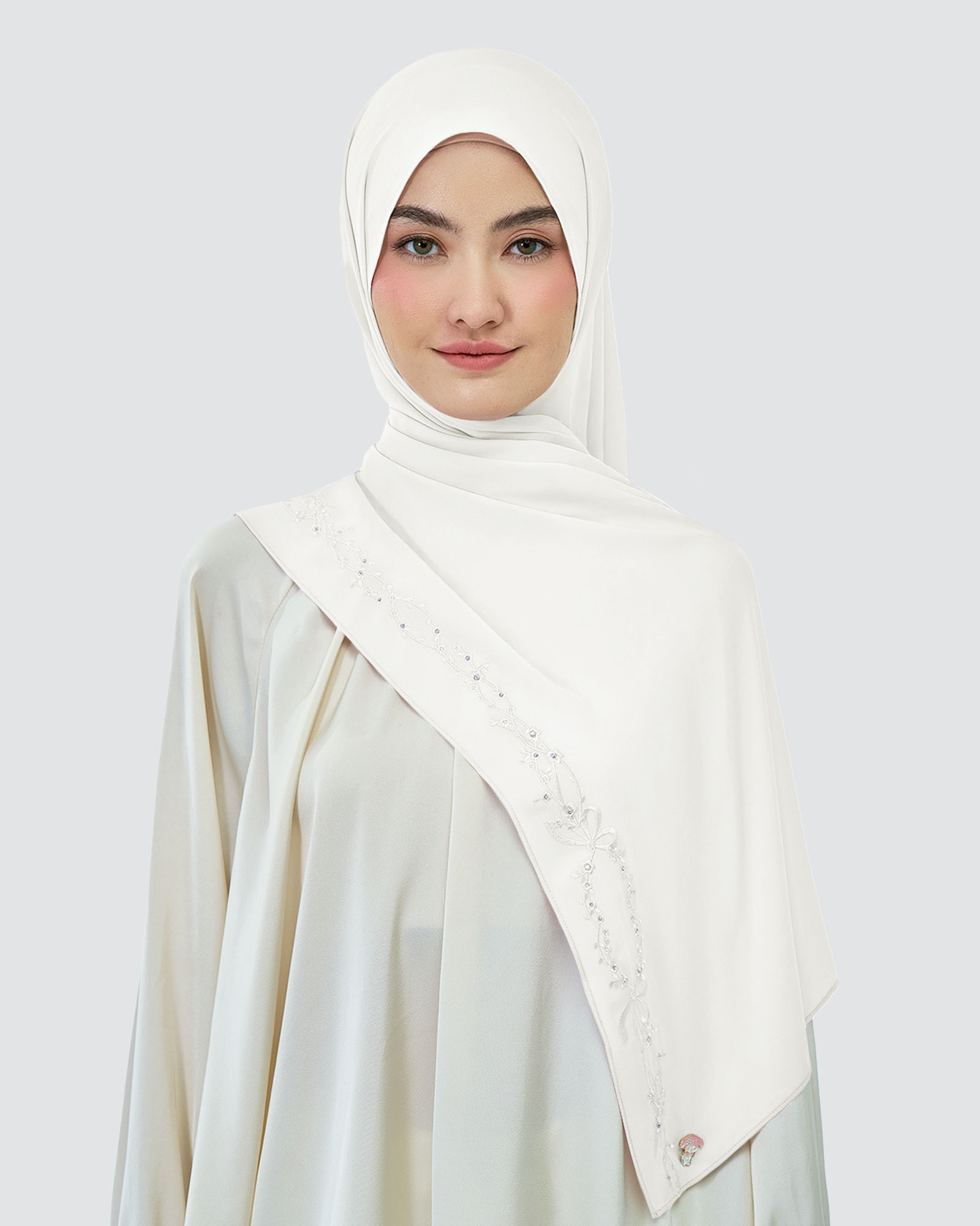 MY MELODY & NAELOFAR EMBROIDERED SHAWL - SNOW