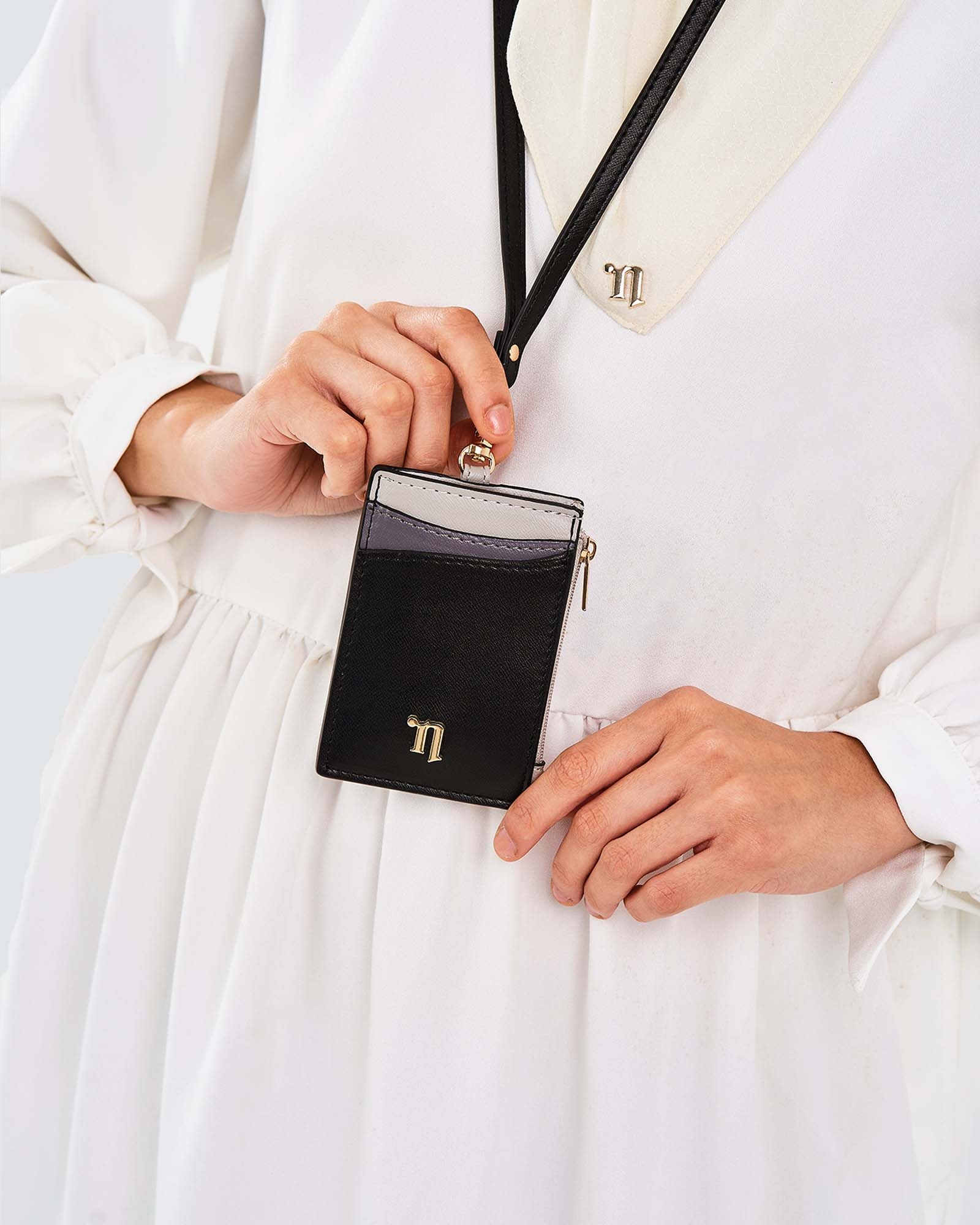 N ICON LANYARD - RAVEN