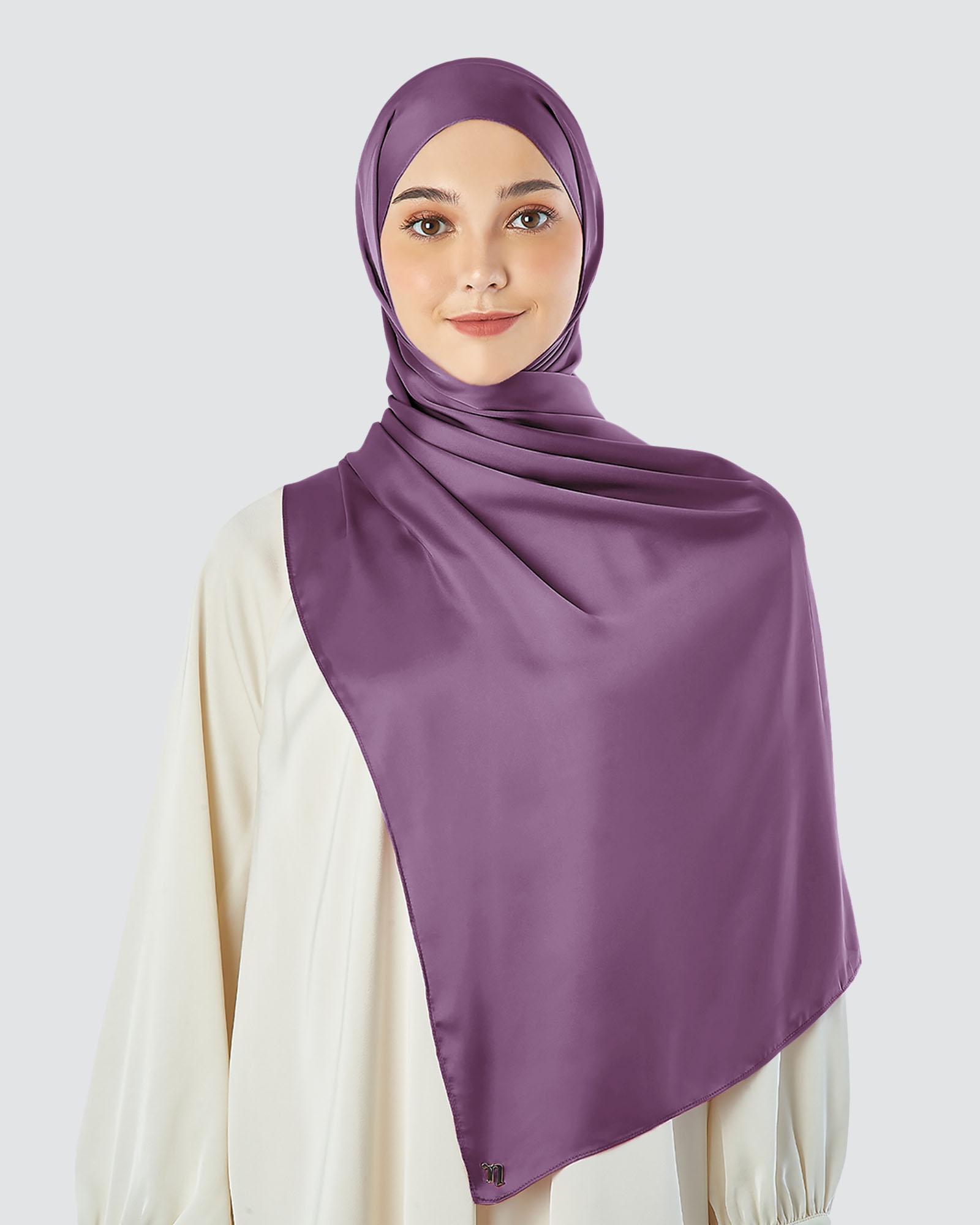 SATIN SHAWL - BERRY BURST