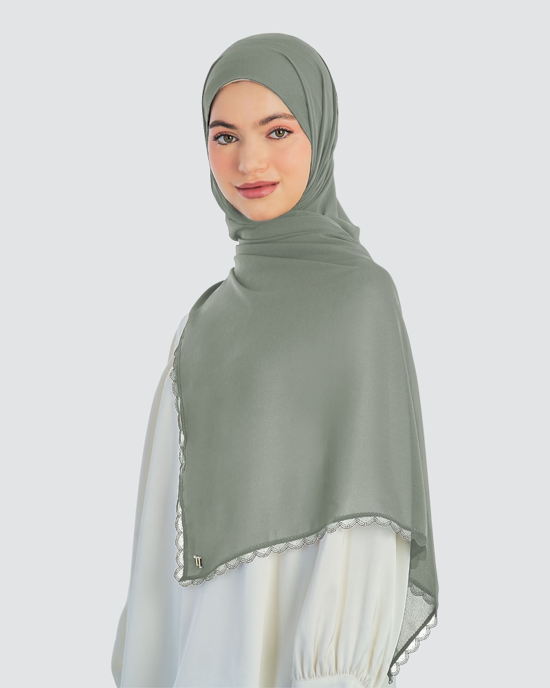 Image of ALINA LACE SHAWL - MOSS