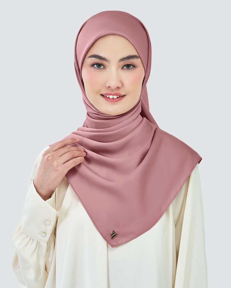Image of AMAYA SATIN SQUARE - NOSTALGIA ROSE