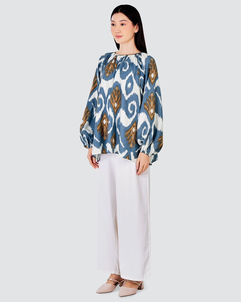 Image of BLUE CRUISE GATHERED RAYON TOP - OCEAN
