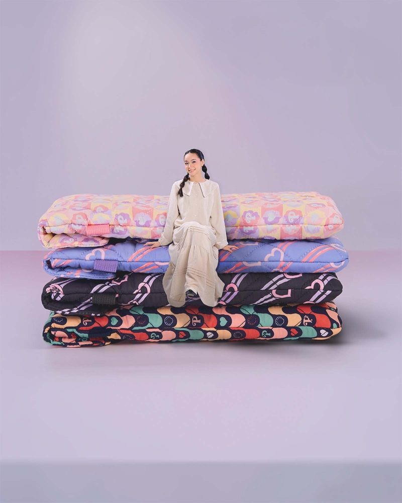 Image of POLLY POCKET X NAELOFAR LAPTOP SLEEVE - LAGOON