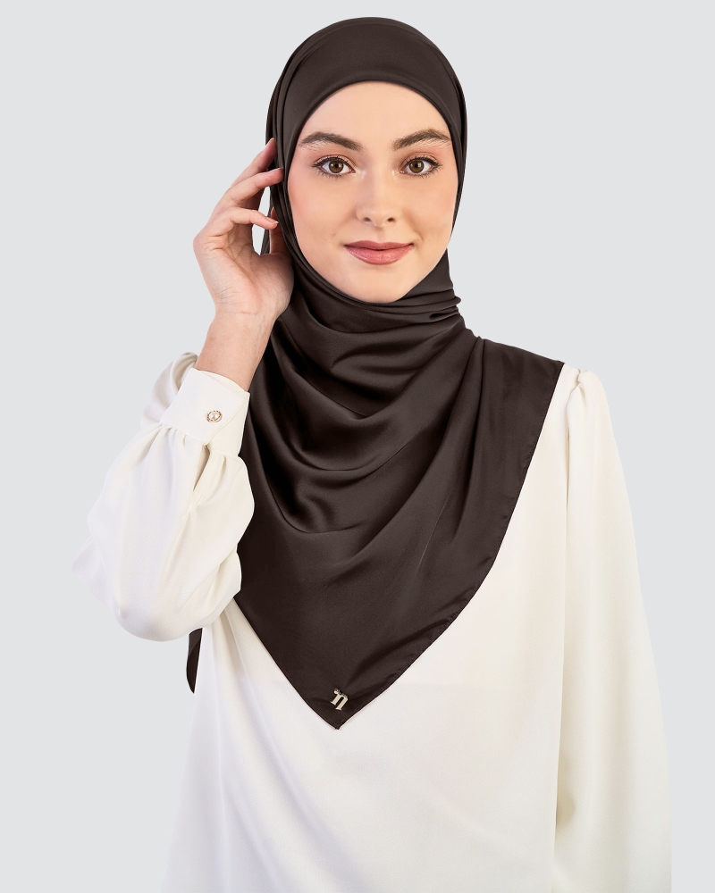 Image of LUNA SATIN SQUARE