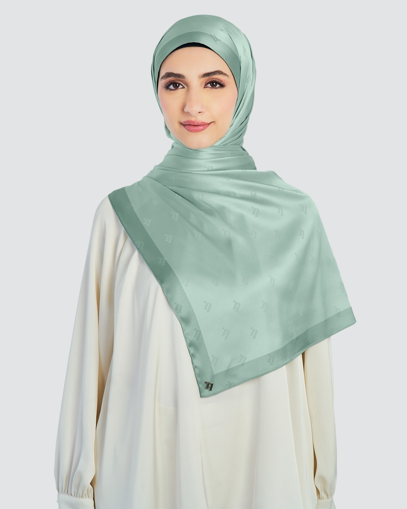 MODA WOVEN SHAWL - MILKY GREEN