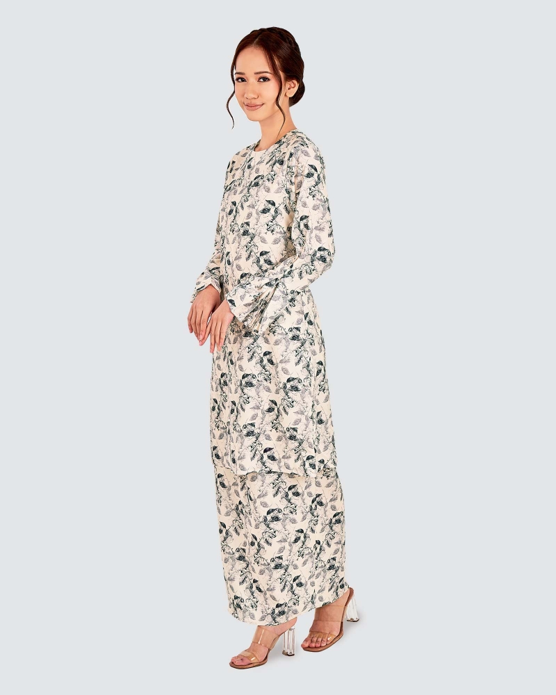 Image of NILAMSARI KURUNG SET - OPAL