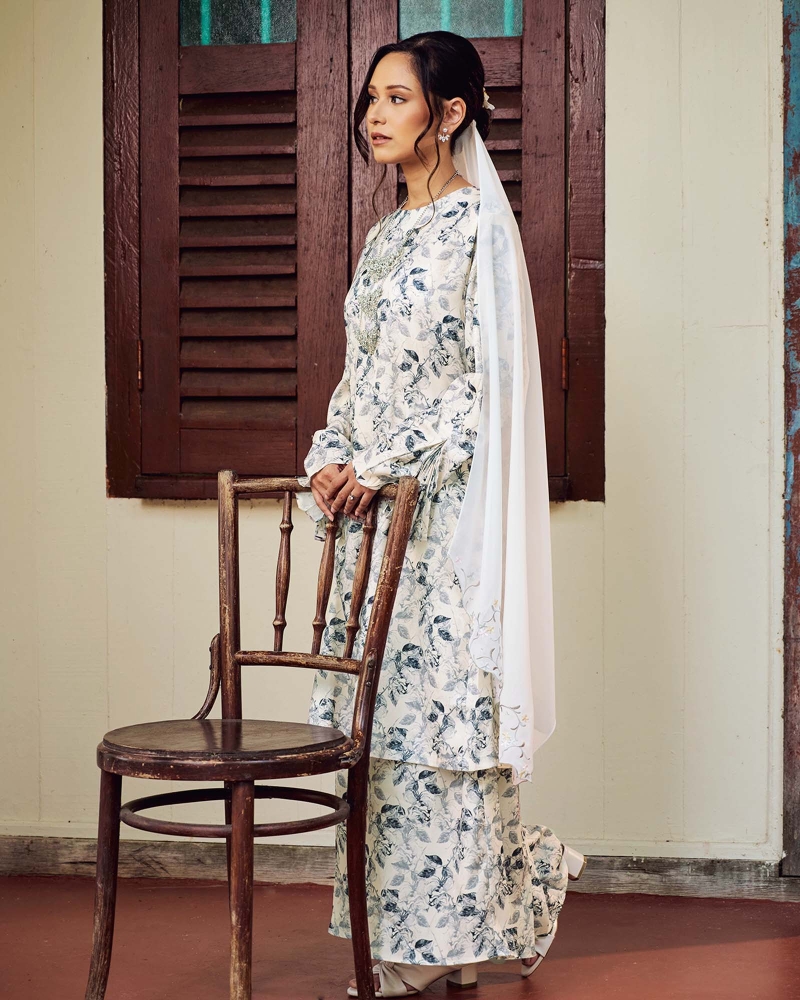 Image of NILAMSARI KURUNG SET - OPAL