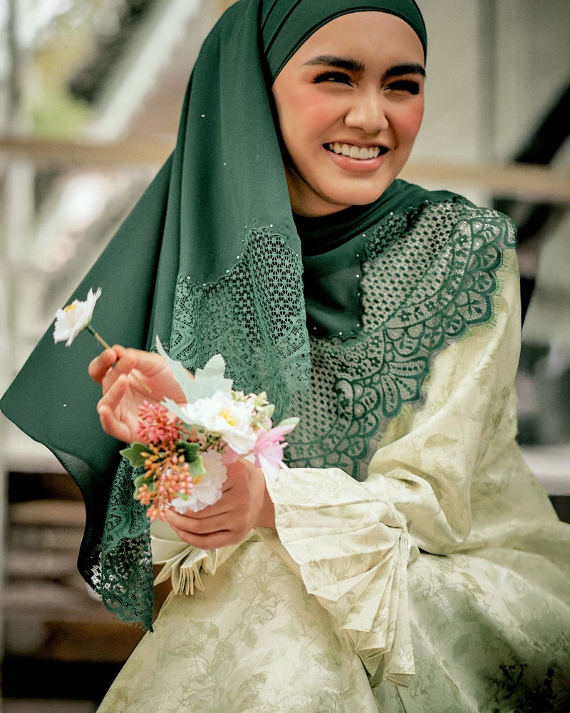 Image of NILAMSARI KURUNG SET  - WHITE JADE