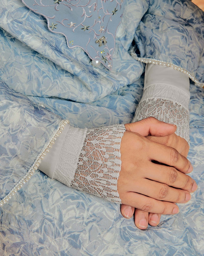 NWEAR ANA LACE HANDSOCKS - ASH GREY