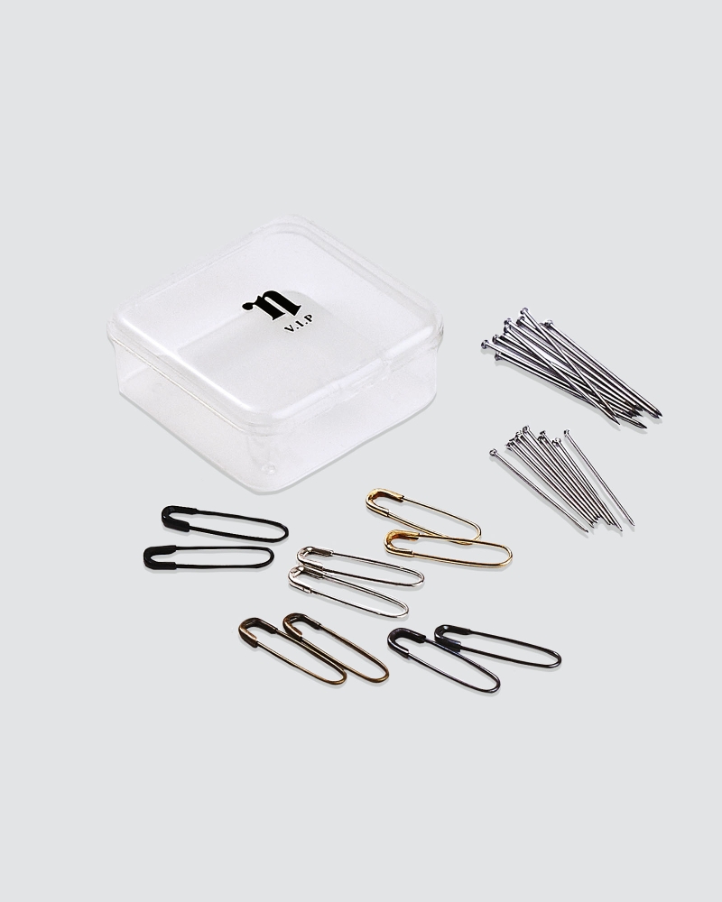 V.I.P - VERY IMPORTANT PINS - METALLIC