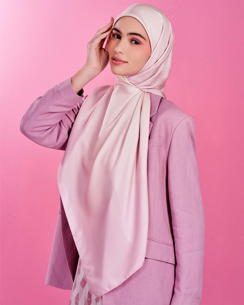 WARNA MATTE SATIN SQUARE - FAIRY DUST