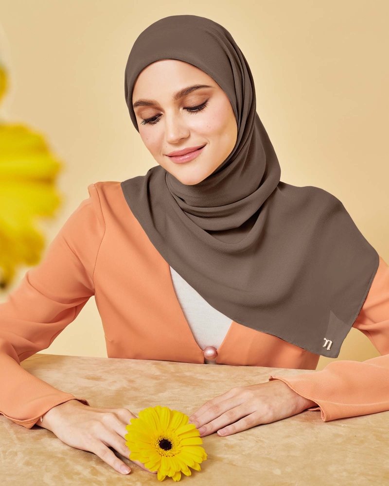 YASMINE WOOL CHIFFON SQUARE - DUSTY CHOCO