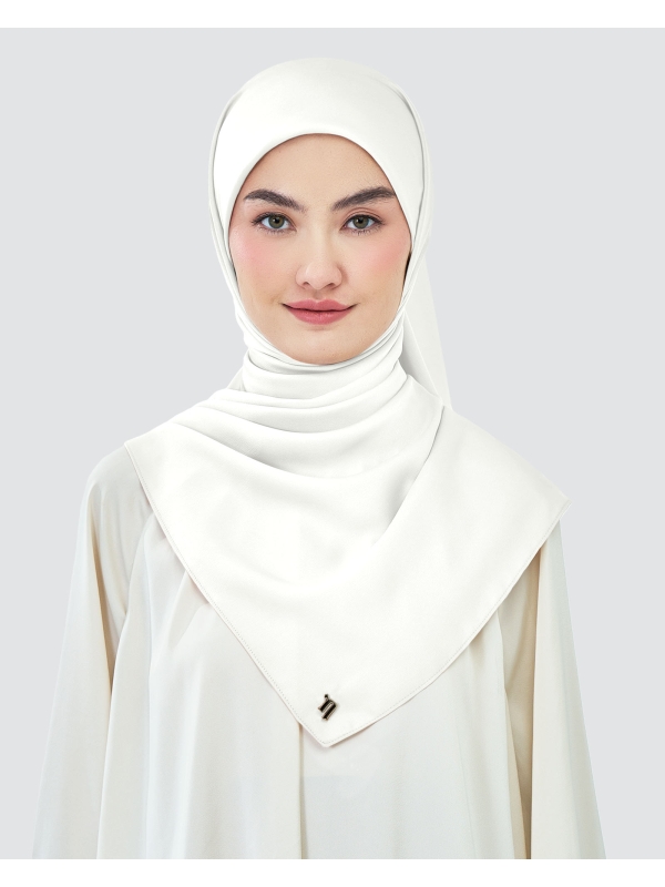 AMAYA SATIN SQUARE - BRIGHT WHITE