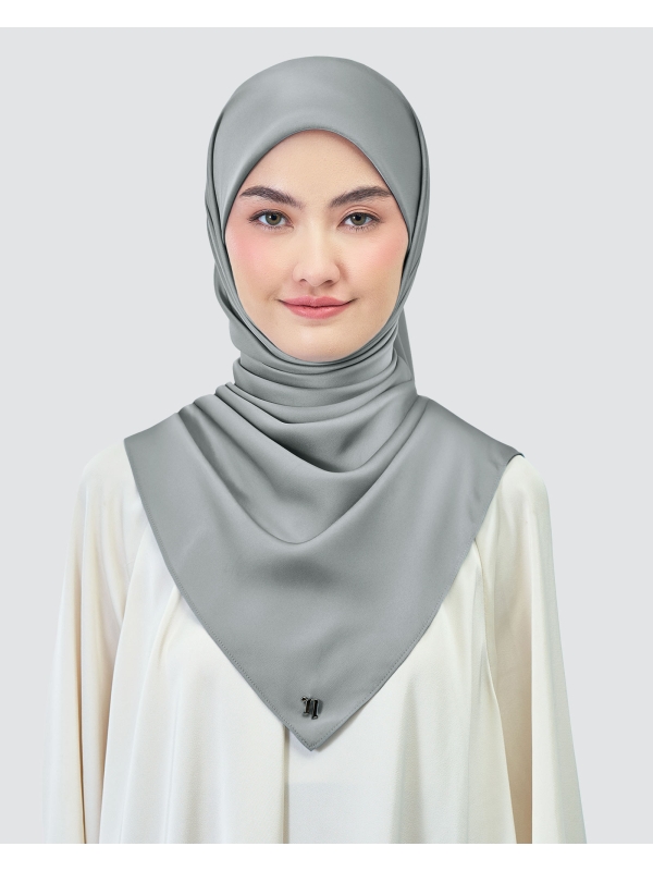 AMAYA SATIN SQUARE - SILVER FILIGREE